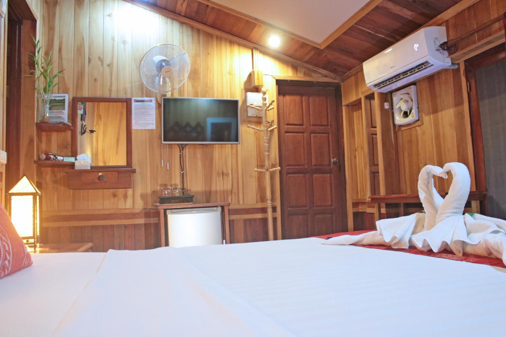 Apple Guesthouse Luang Prabang Room photo