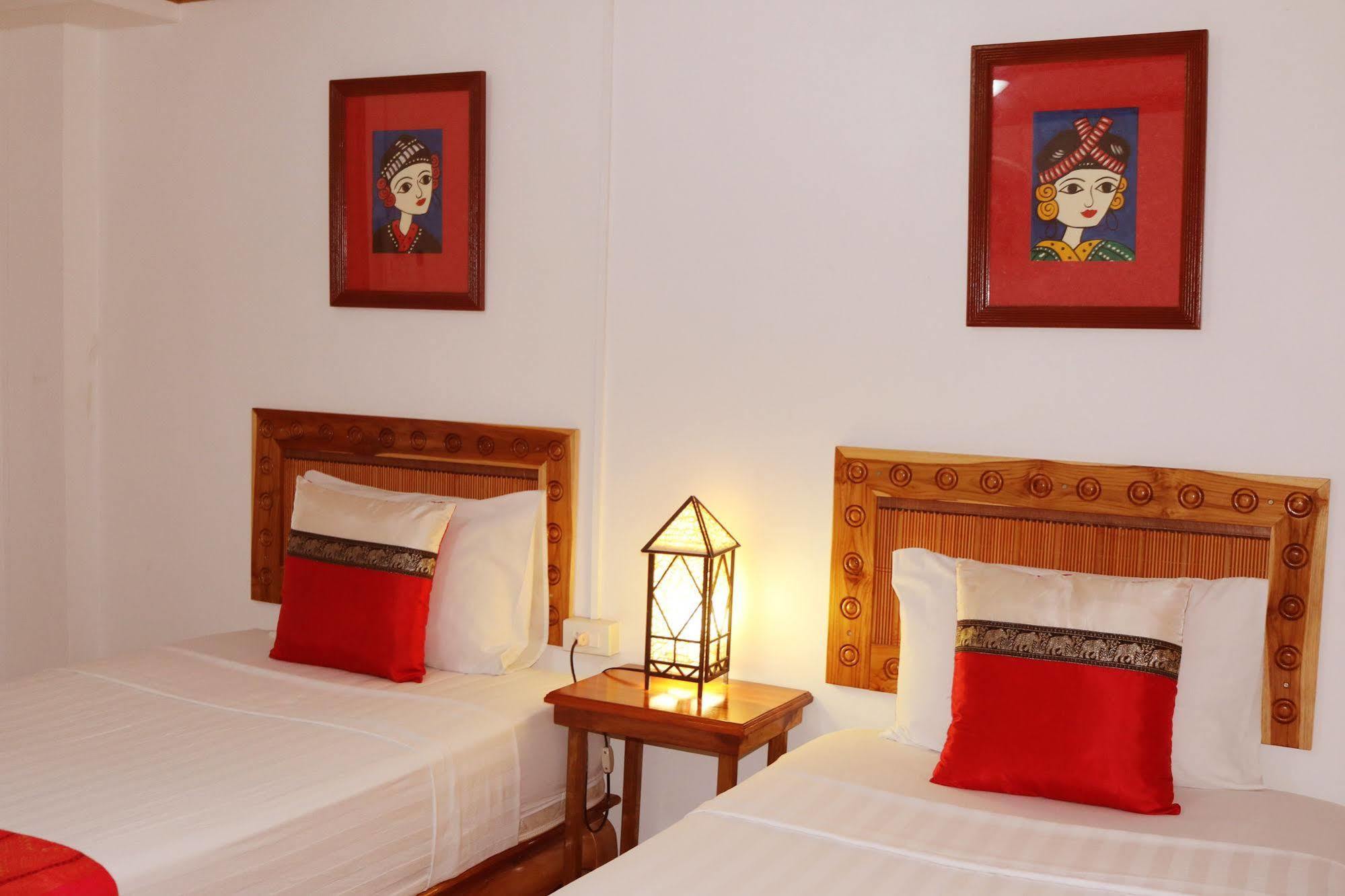 Apple Guesthouse Luang Prabang Exterior photo